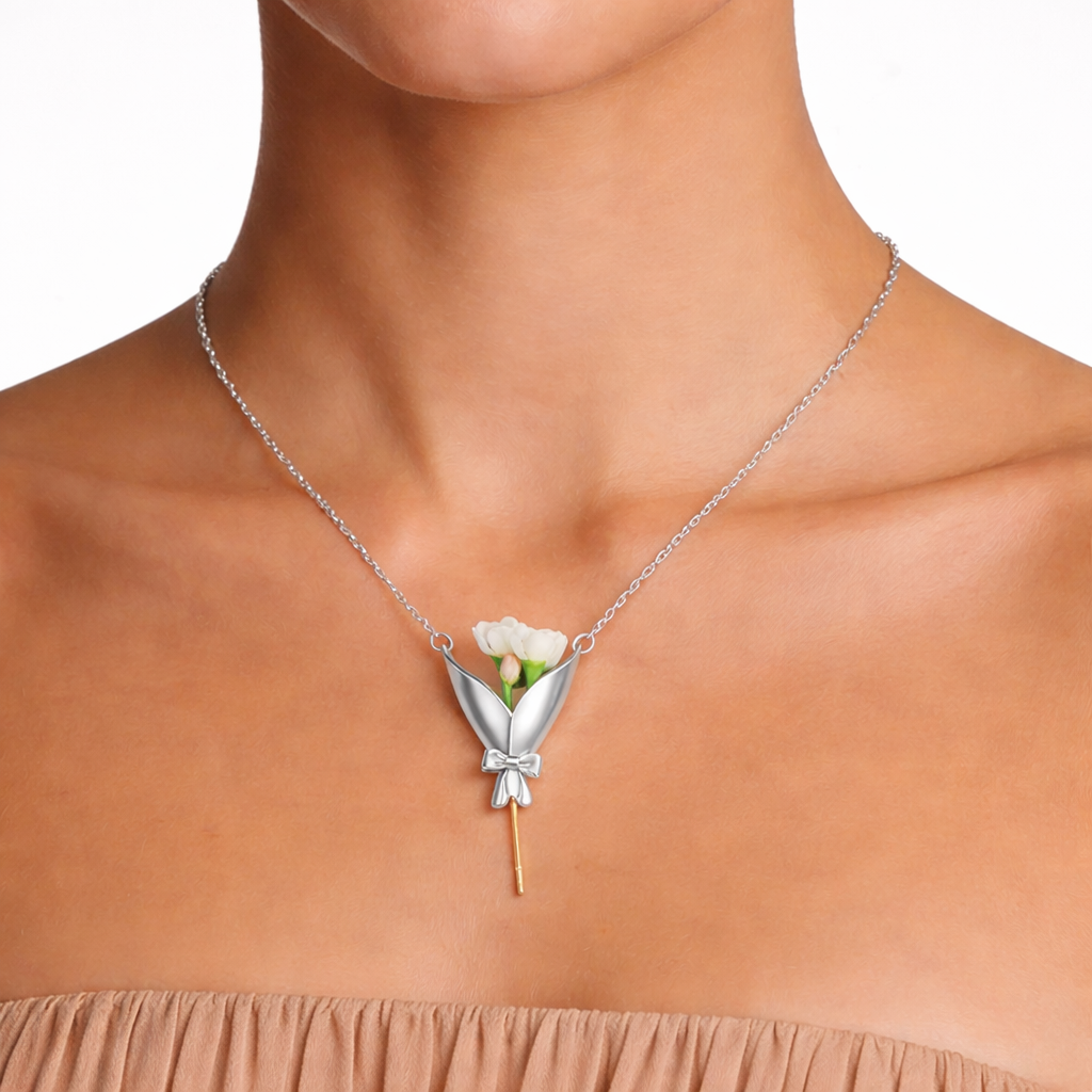 Fleur Éternelle Necklace